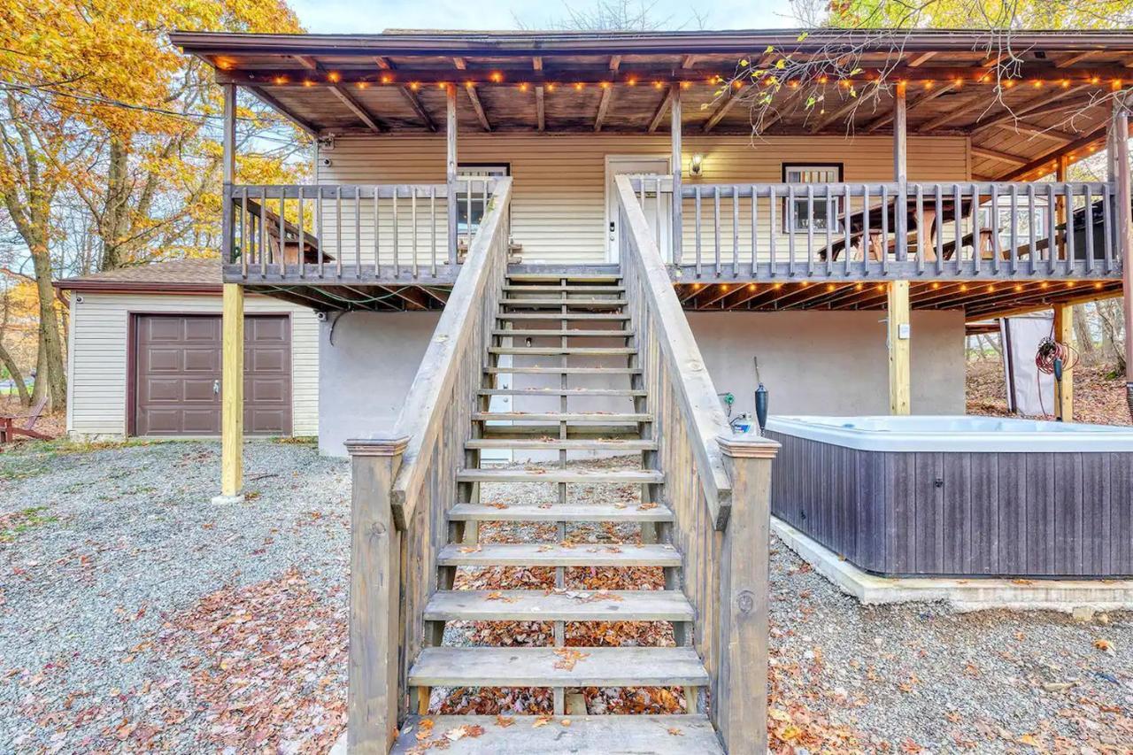 Fun Home 4 Endless Enjoyment With Game Room & Hot Tub Long Pond Exteriér fotografie